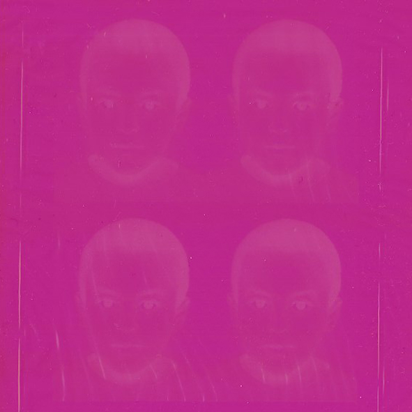 Rubans (Jaune – Magenta – Cyan) recyclés, scannés et exposés.